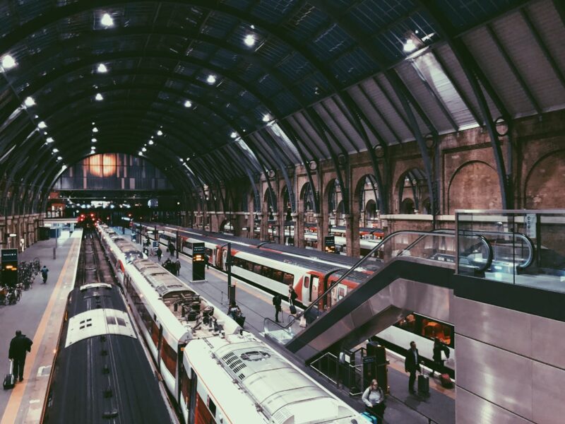 Cómo llevar en el móvil la tarjeta de transporte público de Madrid: así funciona la tarjeta virtual